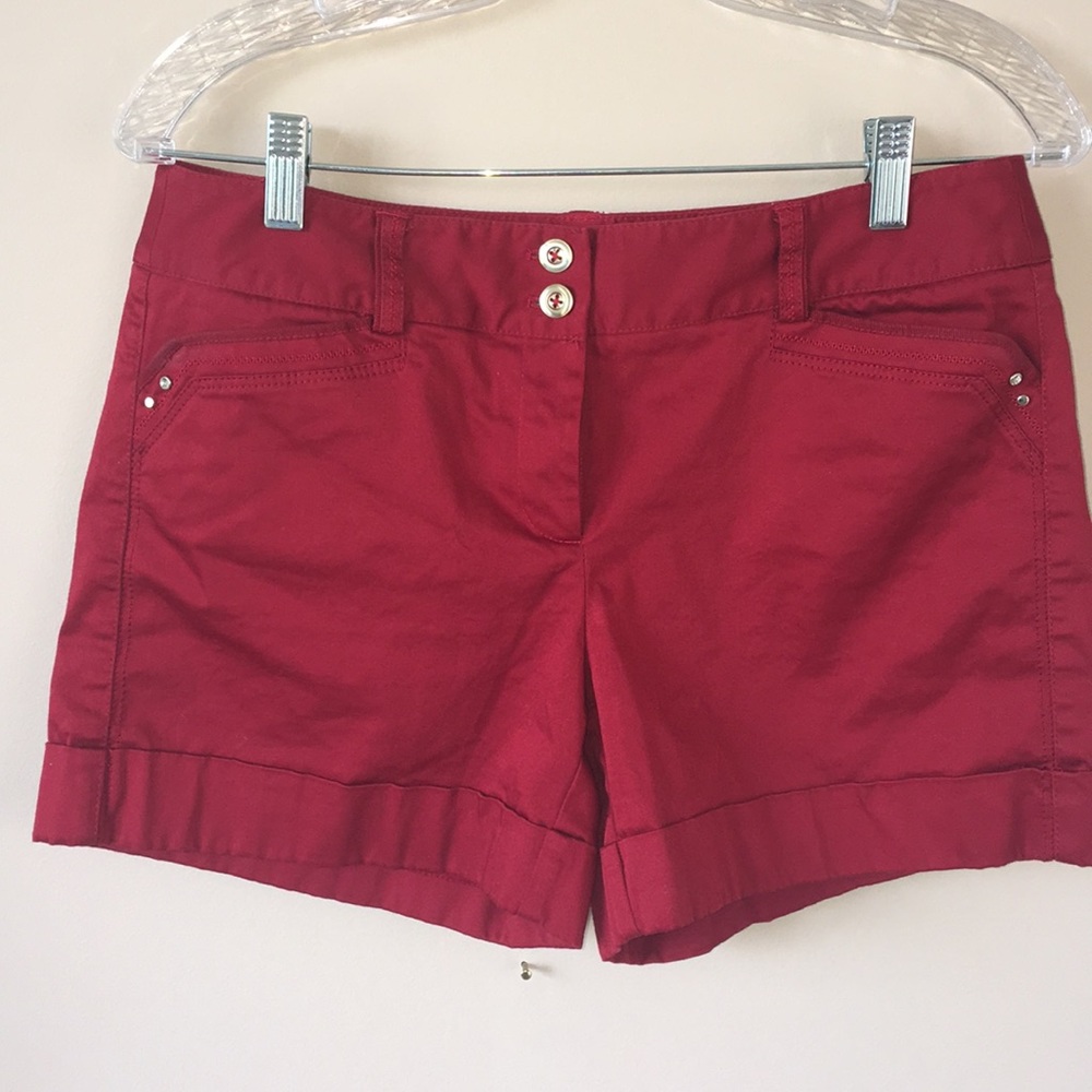 White House black market shorts Sz 6